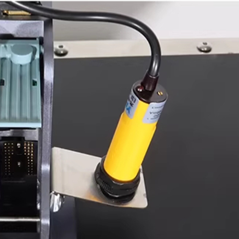 Barcode Printer - Automatischer Tintenstrahldrucker mit Förderband für Barcode,