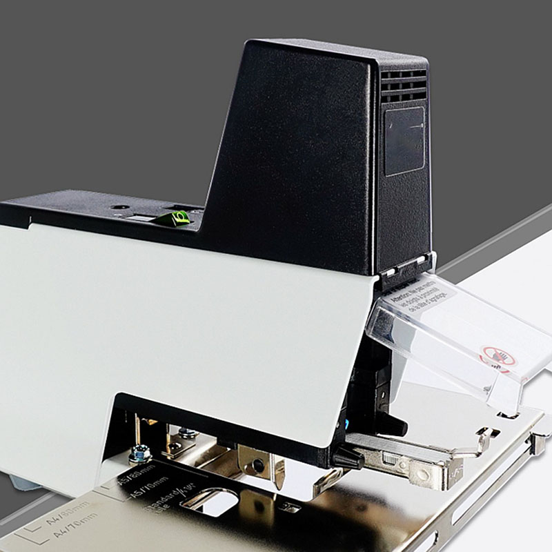 0528106E Elektrischer automati – Stapler Heavy Duty Bewertung und Preis